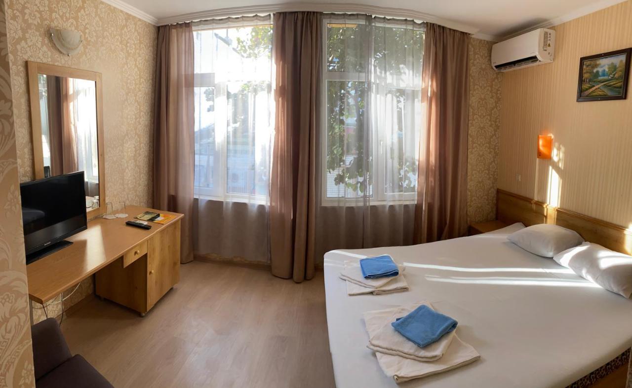 Еника Hotell Varna Exteriör bild